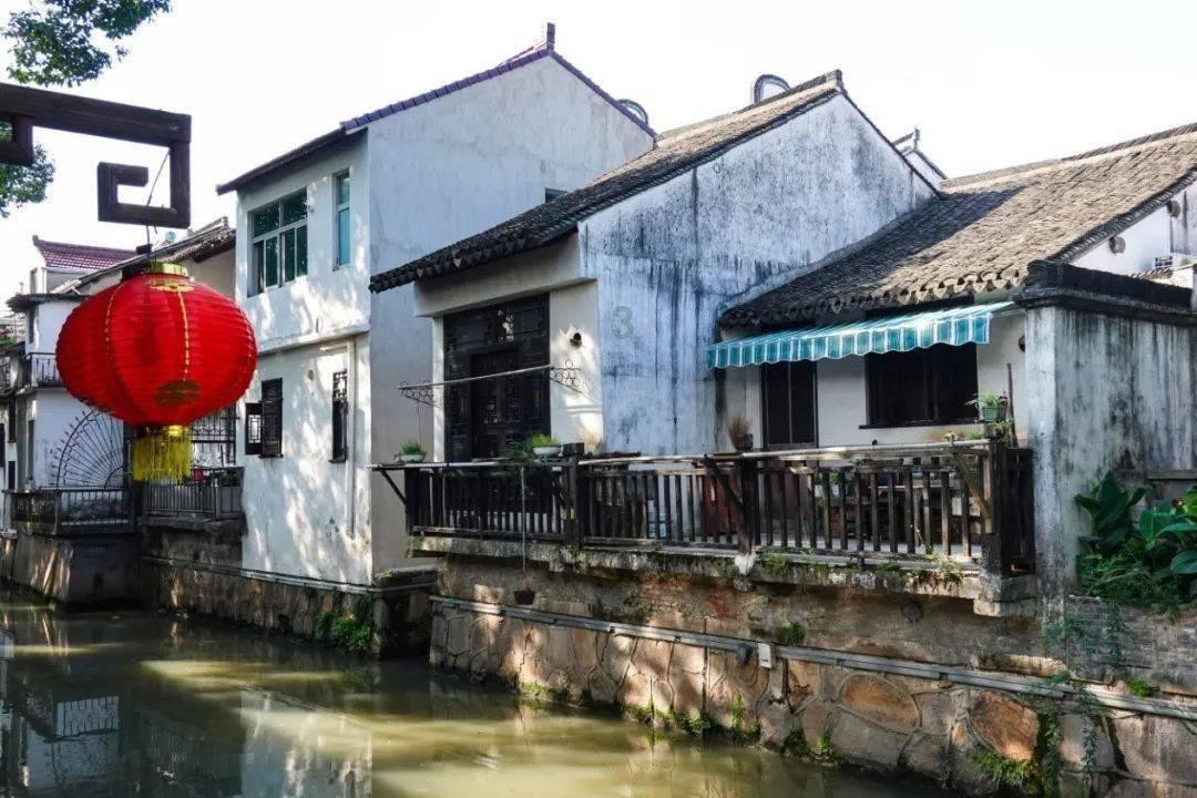 自行车翘头会爆胎吗？游戏画面